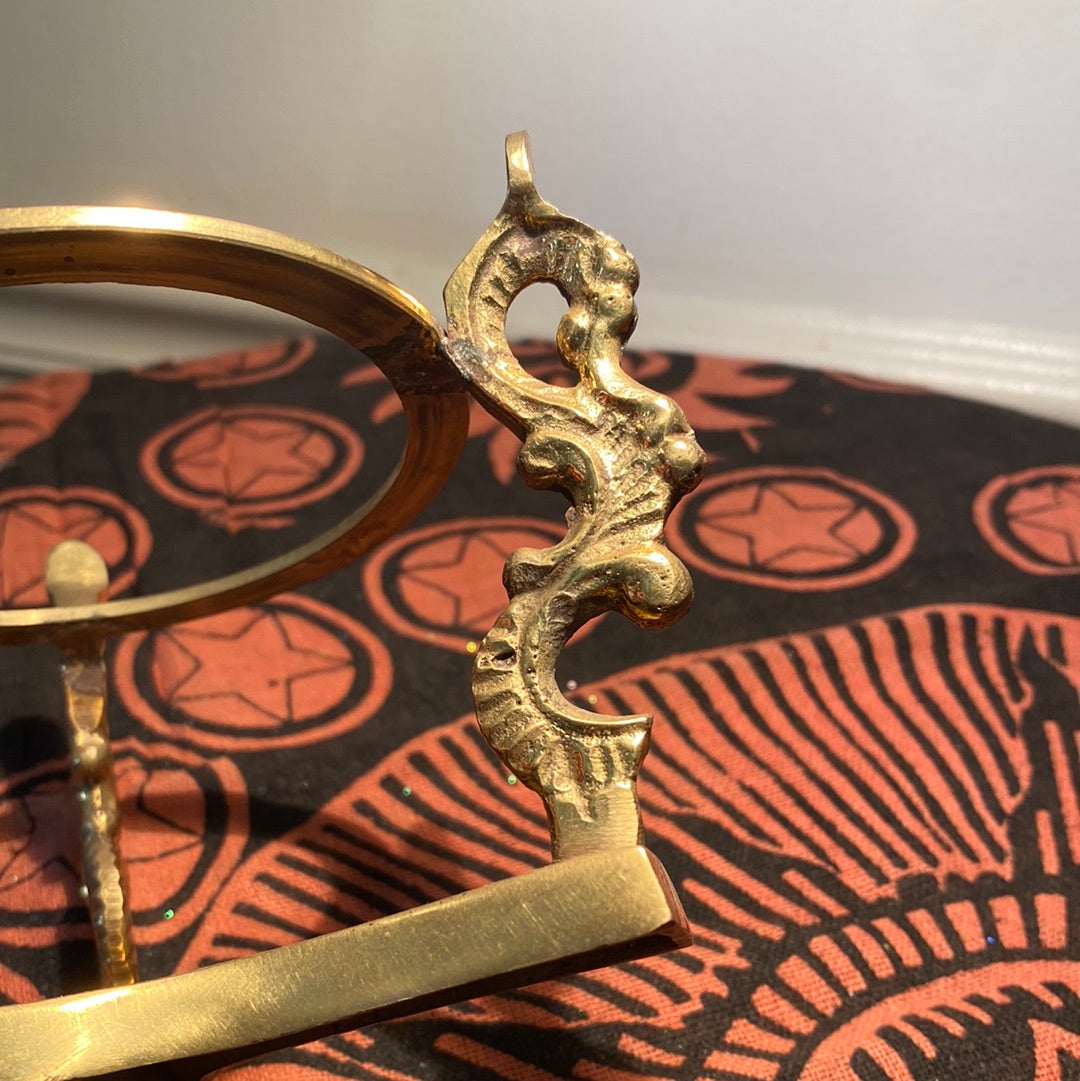 Crystal Ball Stand