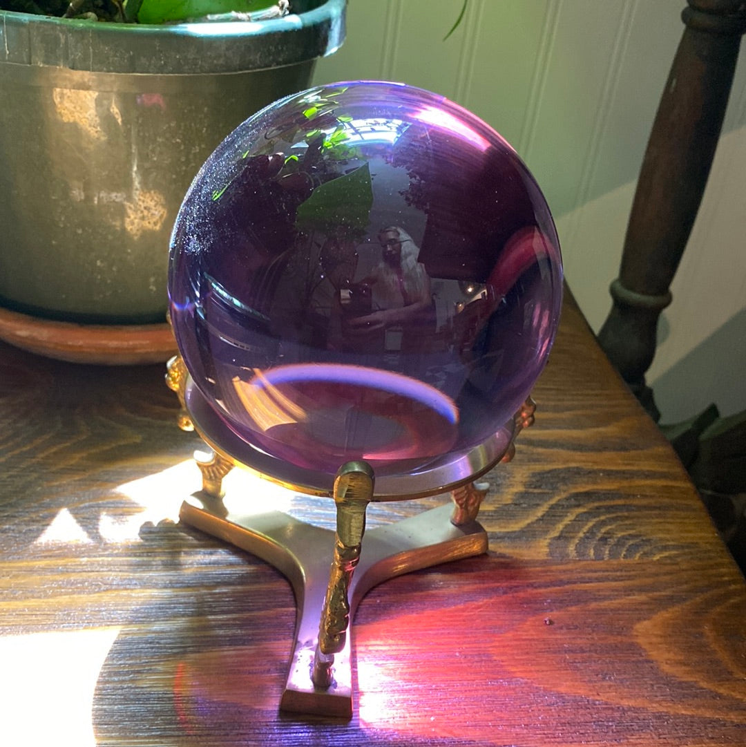 Crystal Ball Stand