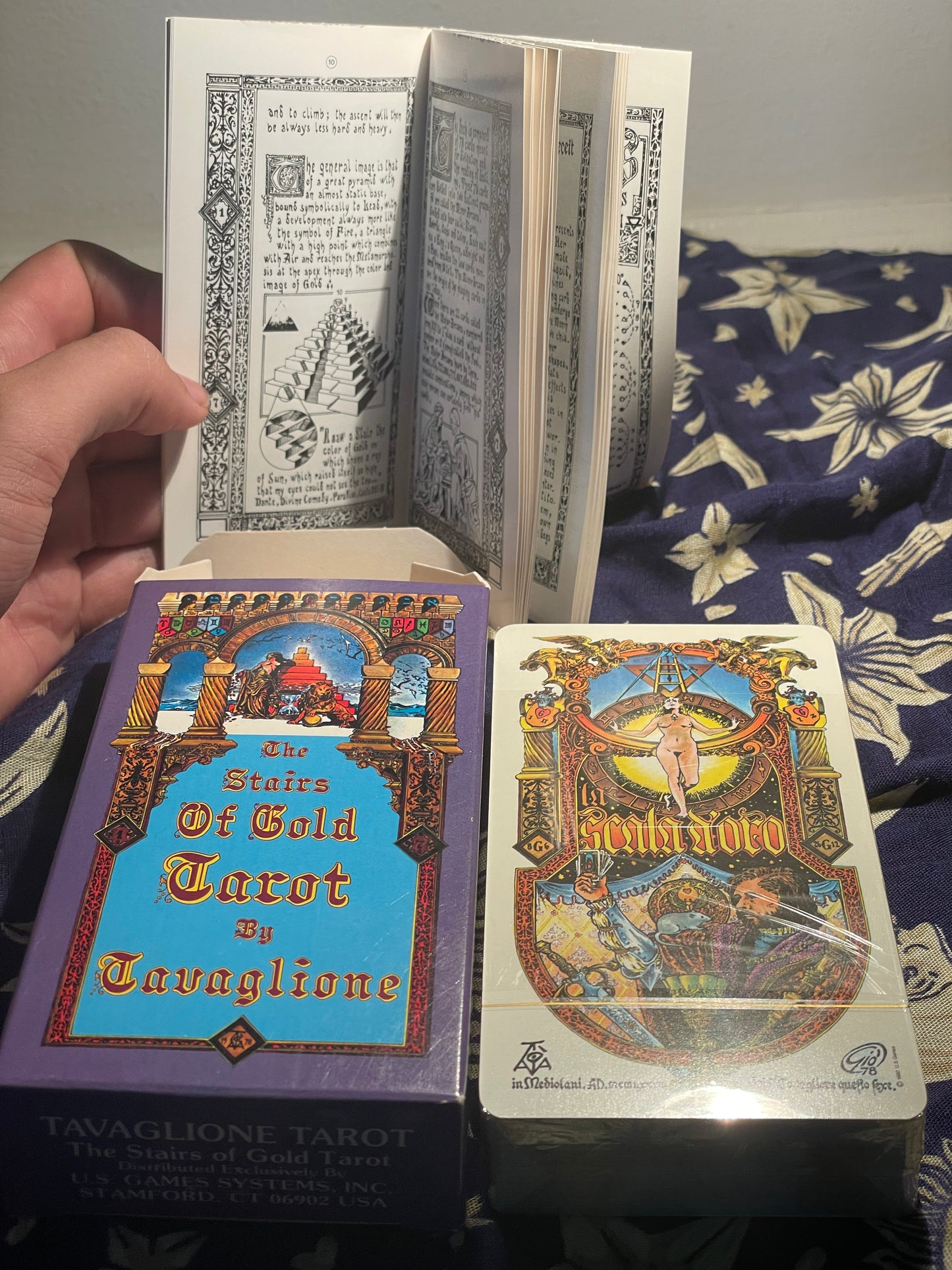 Vintage Stairs of Gold Tarot